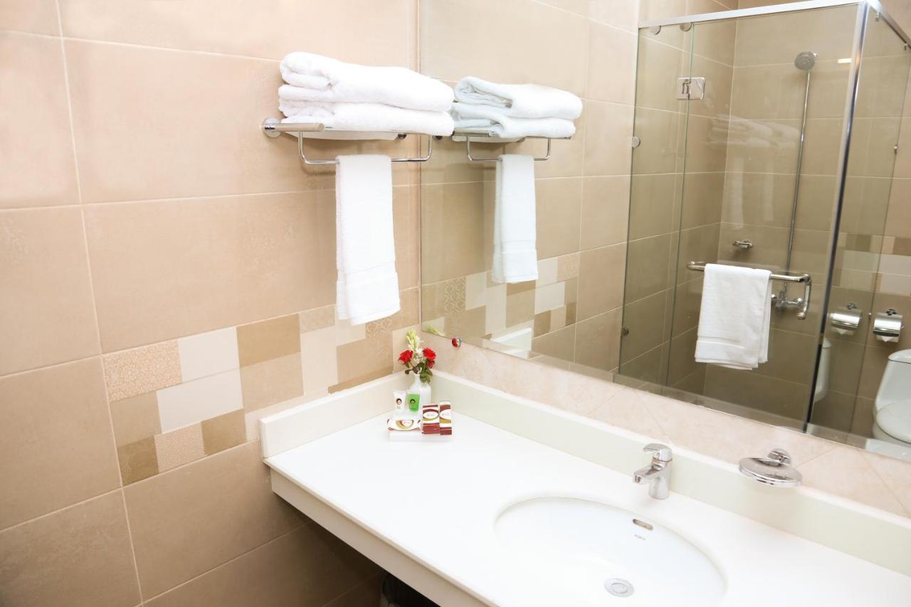 Hotel One Rahim Yar Khan Club Road Bagian luar foto